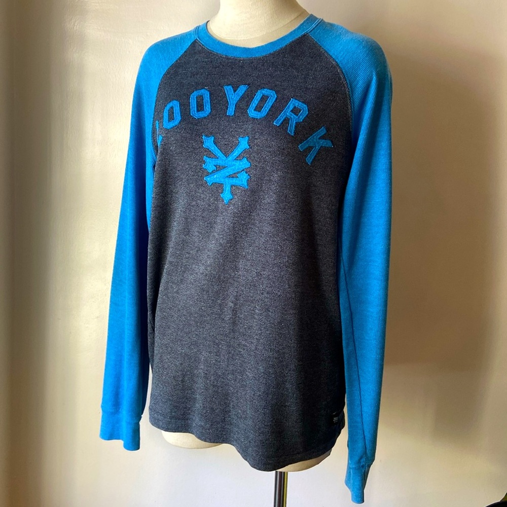 Zoo York Heather Grey and Sky Blue Raglan Top sz S